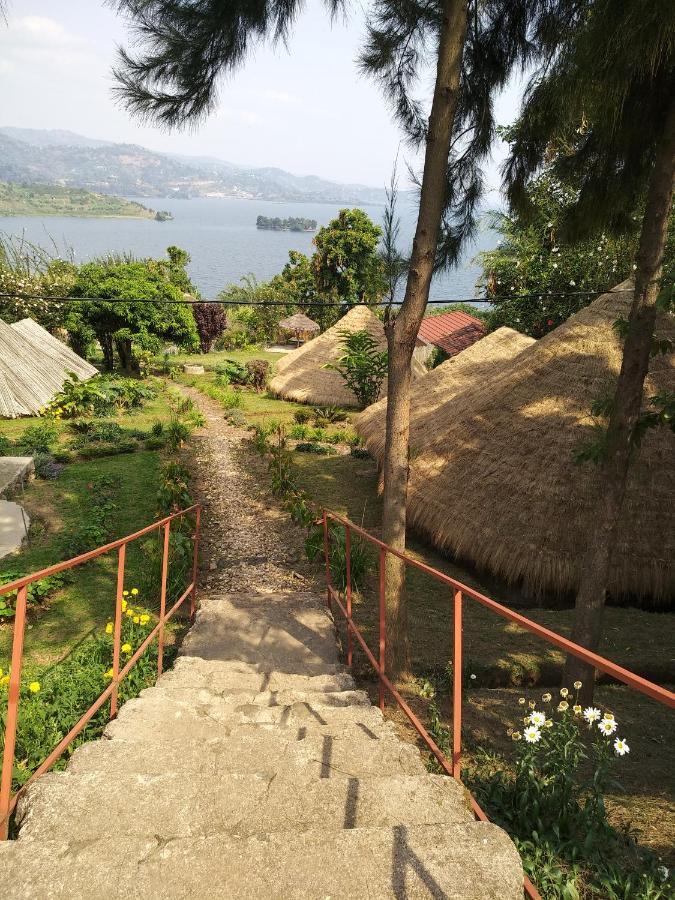 吉塞尼因祖旅馆别墅 外观 照片